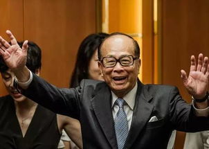 李嘉诚的航运帝国，53个港口全年收入达453亿的商业奇迹